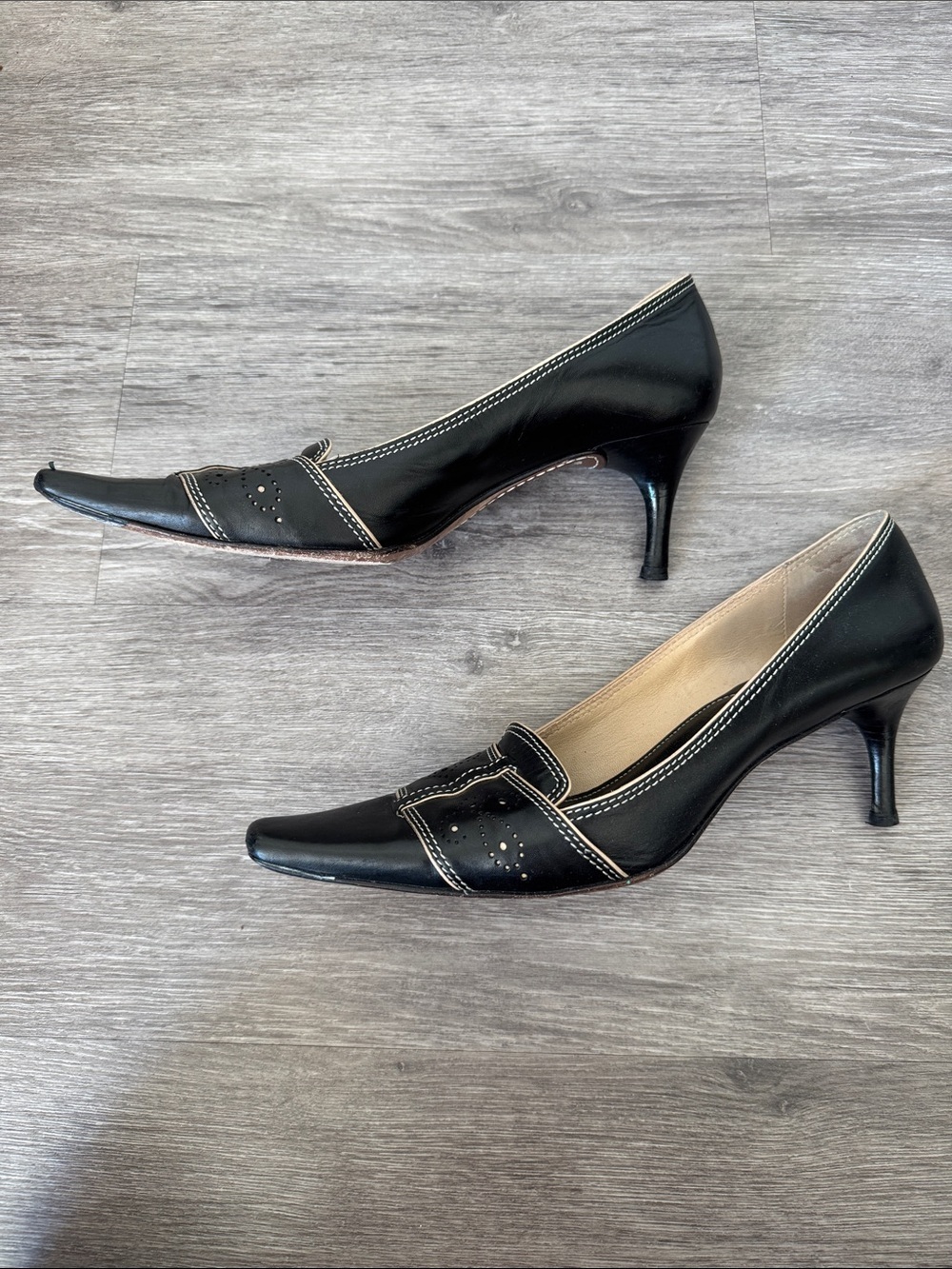 Cole Haan Black Leather Square Toe Low Heels with Contrast Stitching - Picture 2 of 8